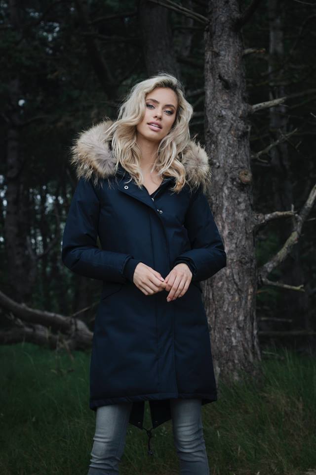Airforce Fishtail Herringbone Parka  - schwarz mit natur Fellkragen