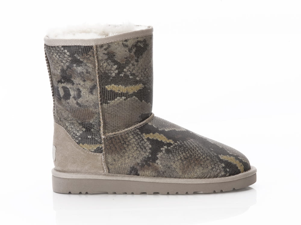UGG Kids Classic Short Snake Mädchen Stiefel