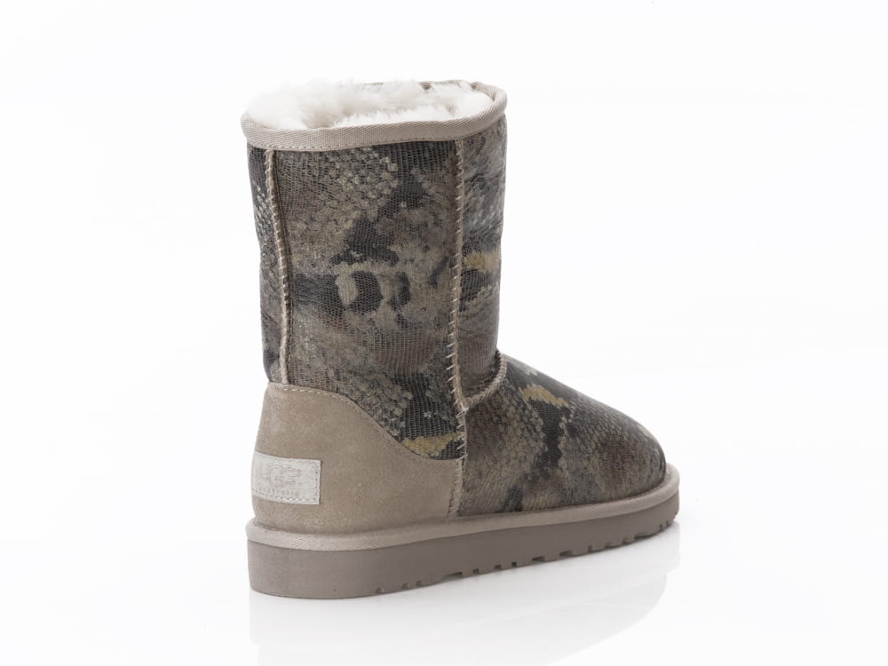 UGG Kids Classic Short Snake Mädchen Stiefel