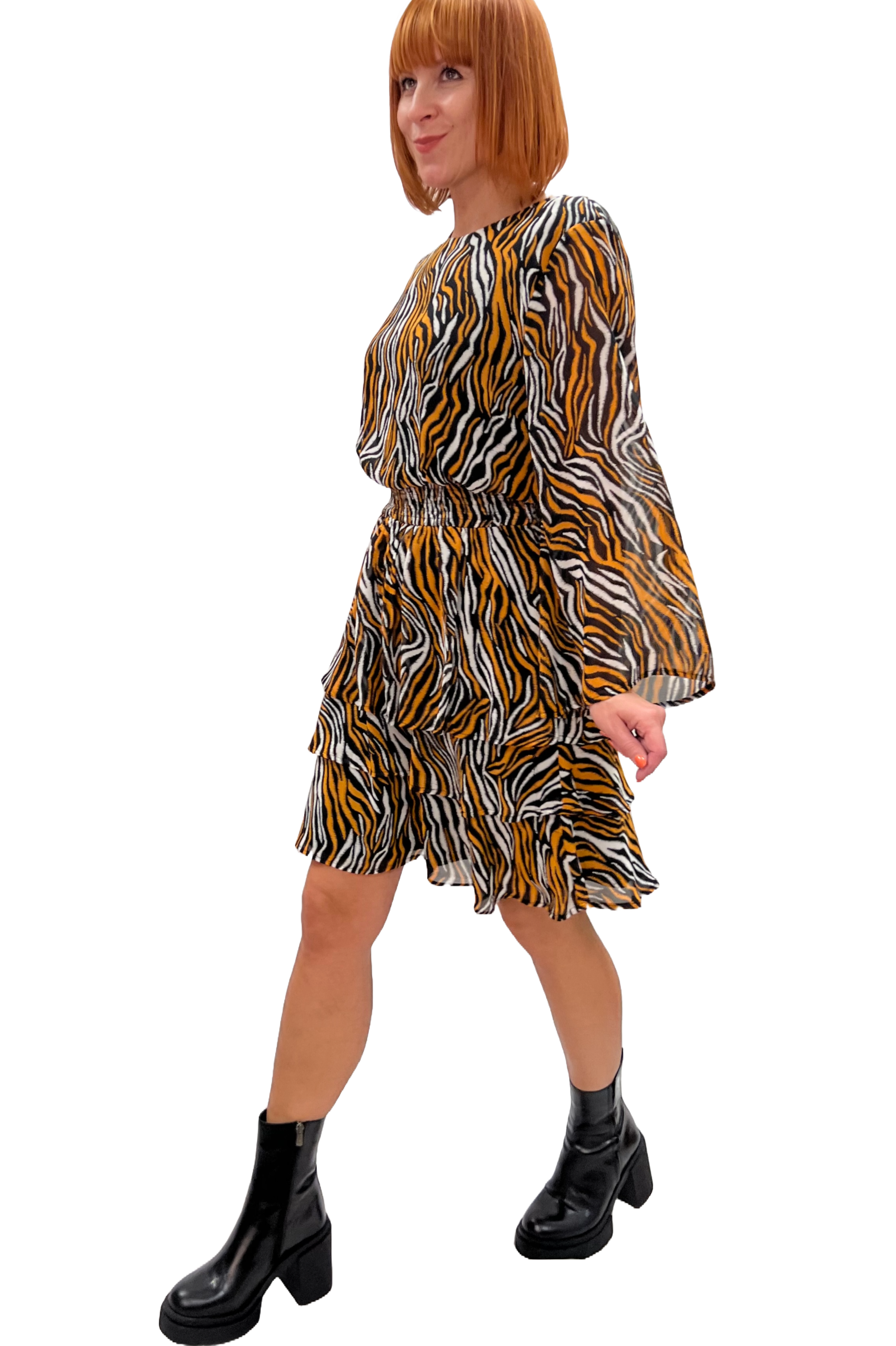 Sisters Point Nicilline-LS3 Damen Volant Kleid