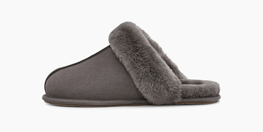 UGG Scuffette II Damen Hausschuhe