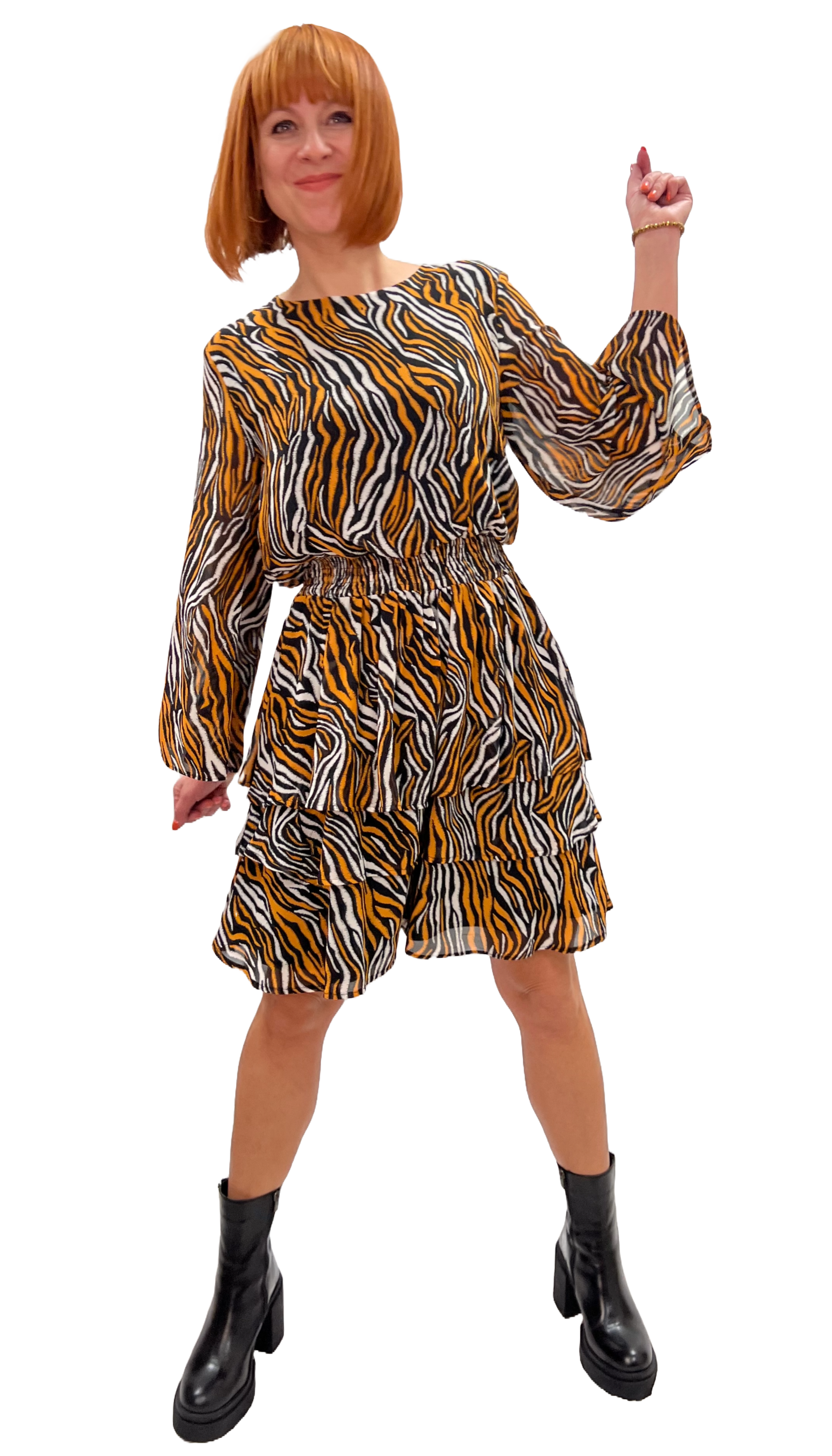 Sisters Point Nicilline-LS3 Damen Volant Kleid