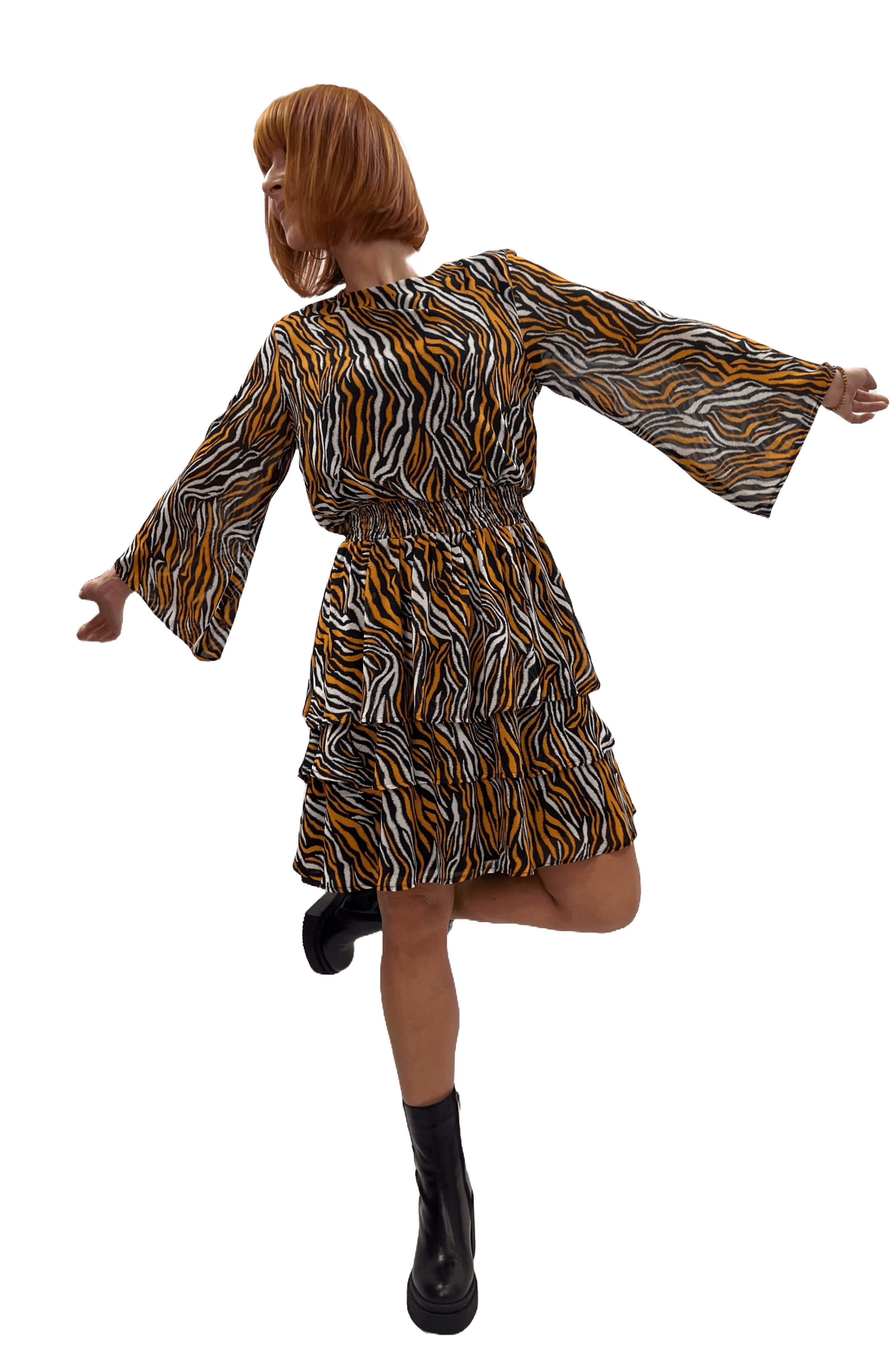 Sisters Point Nicilline-LS3 Damen Volant Kleid