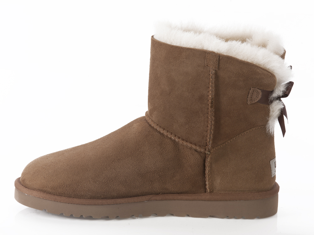 UGG Mini Bailey Bow II Damen Kurzstiefel mit Schleife