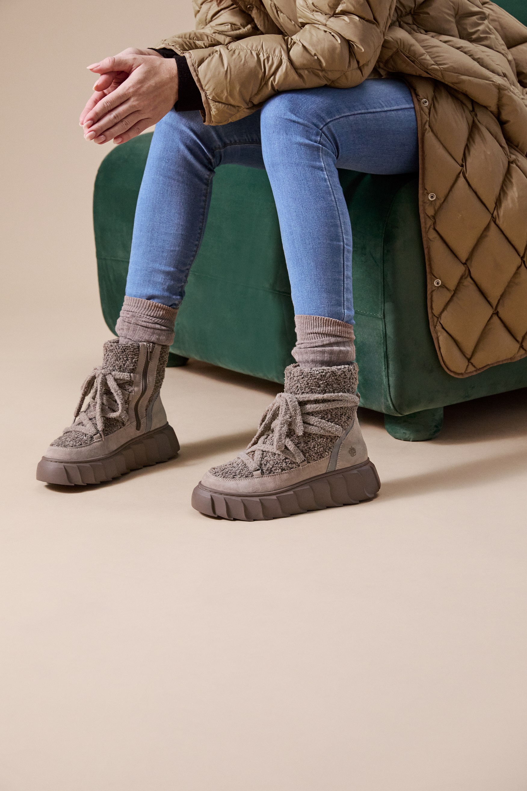 Apple of Eden Bellona Damen Moonboot Stiefel
