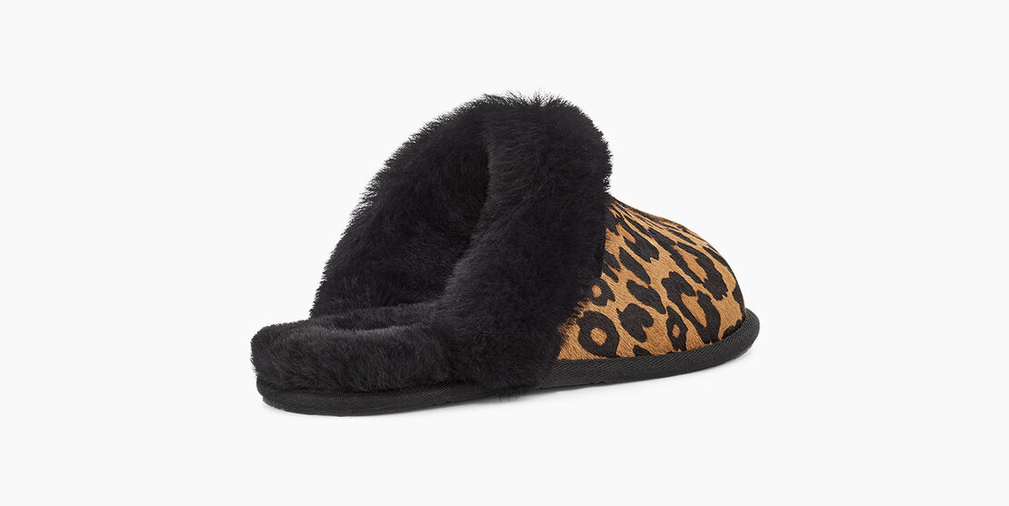 UGG Scuffette II Panther Print Damen Hausschuhe