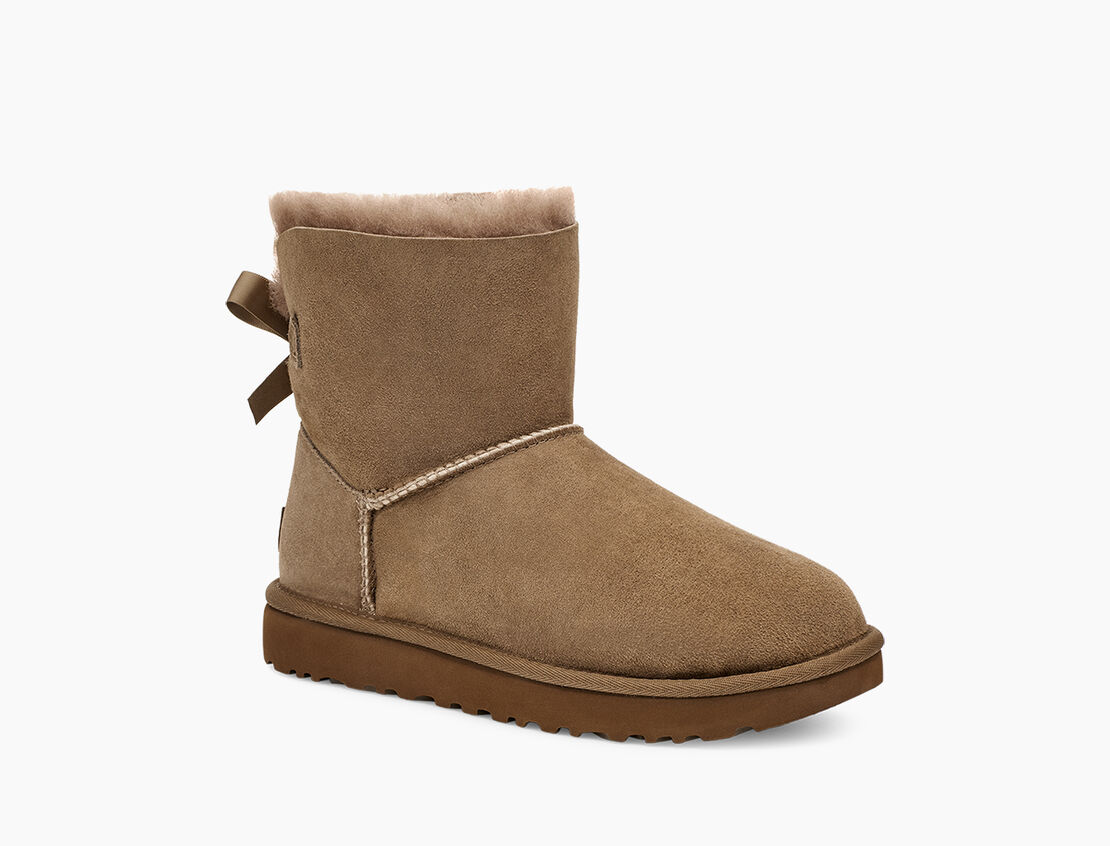UGG Mini Bailey Bow II Damen Kurzstiefel mit Schleife
