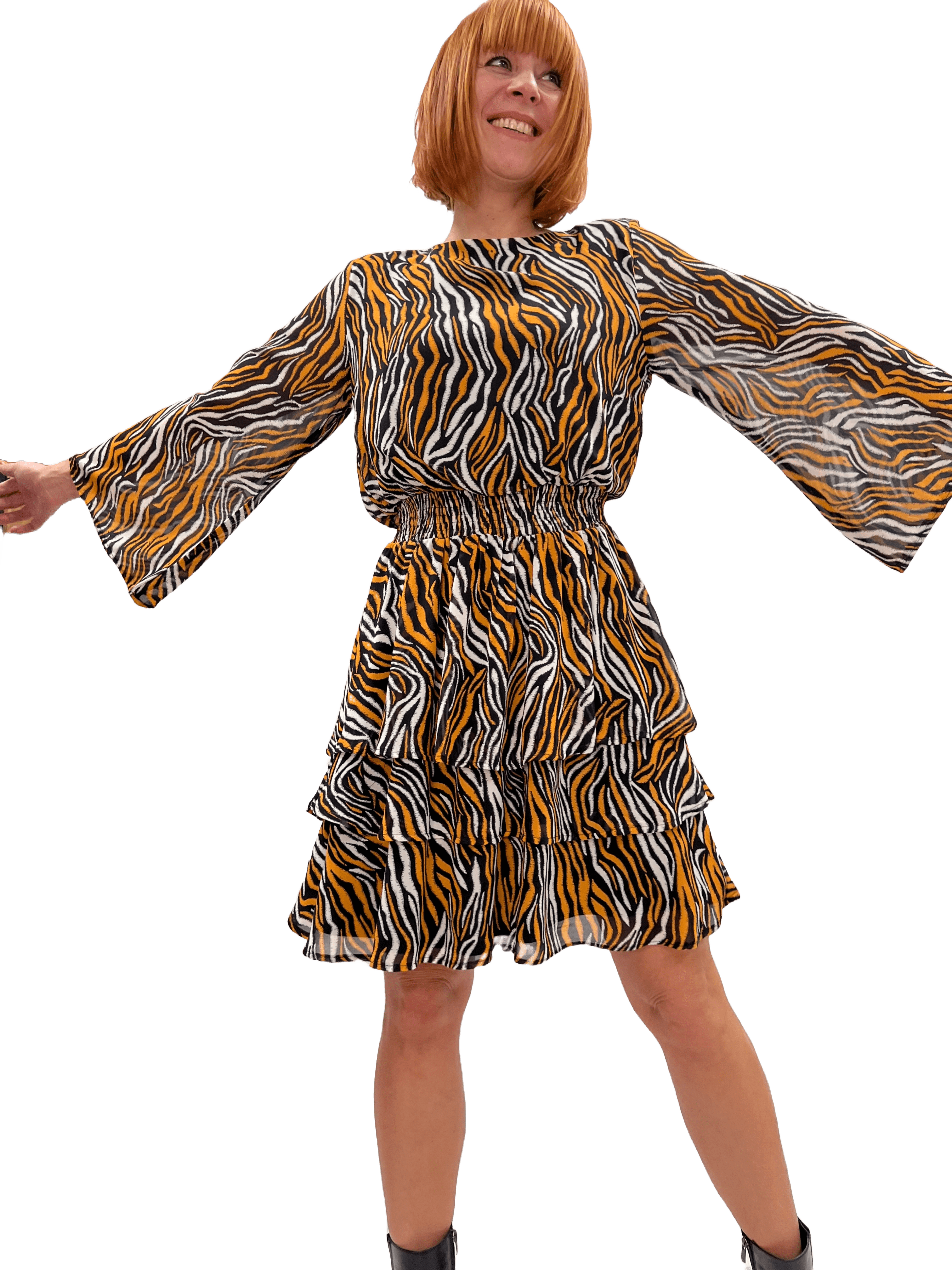Sisters Point Nicilline-LS3 Damen Volant Kleid